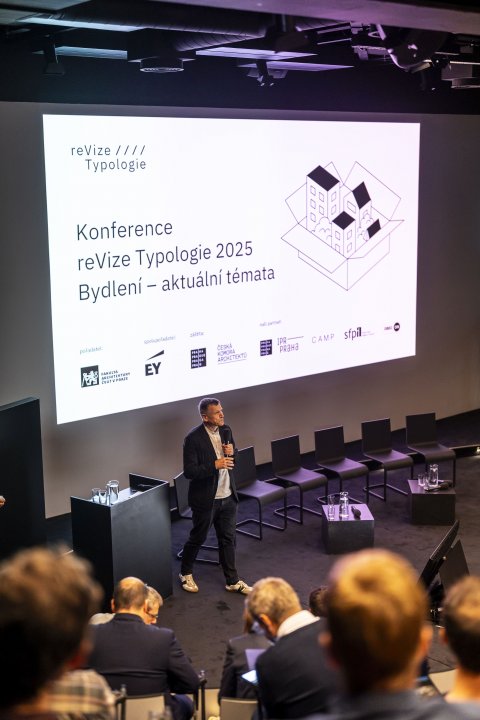 Snímek 8
