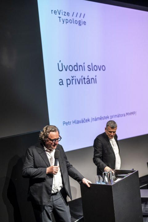 Snímek 13