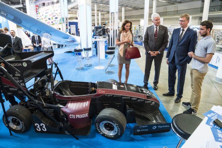 Snímek 33