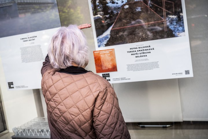 Snímek 16