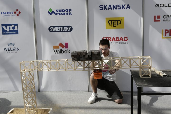 Snímek 89