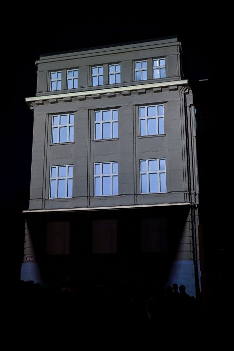 Snímek 177
