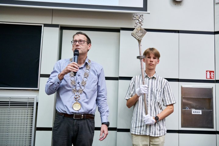 Snímek 9
