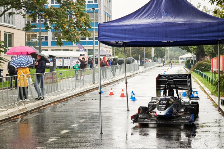 Snímek 16