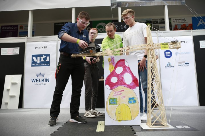 Snímek 94