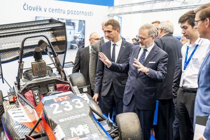Snímek 82