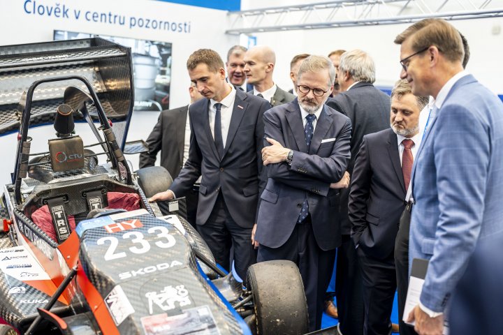 Snímek 83