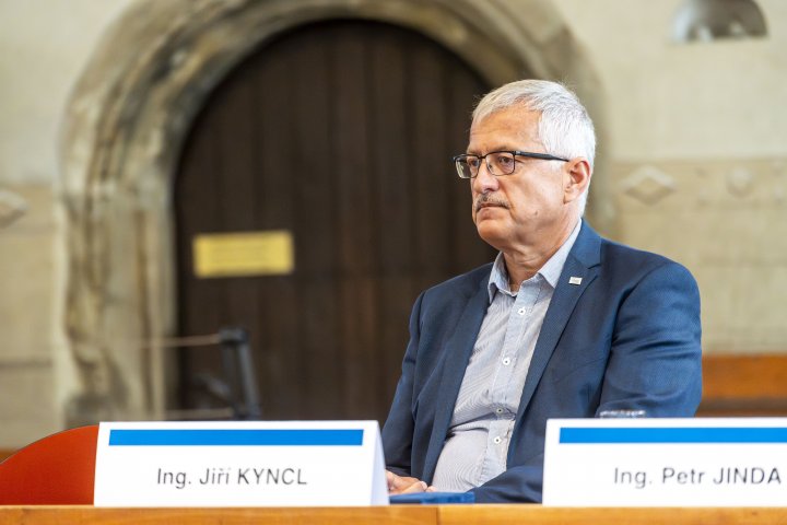 Snímek 46