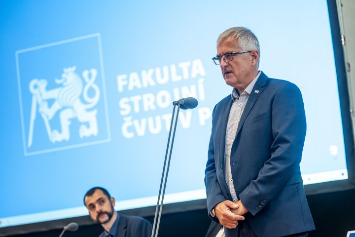 Snímek 112