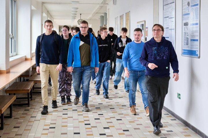 Snímek 4