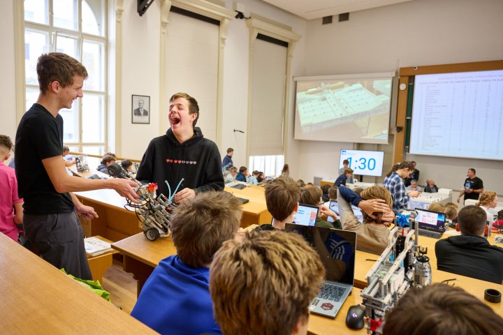 Snímek 8
