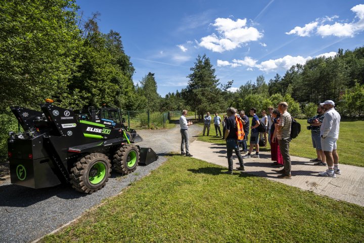 Snímek 42