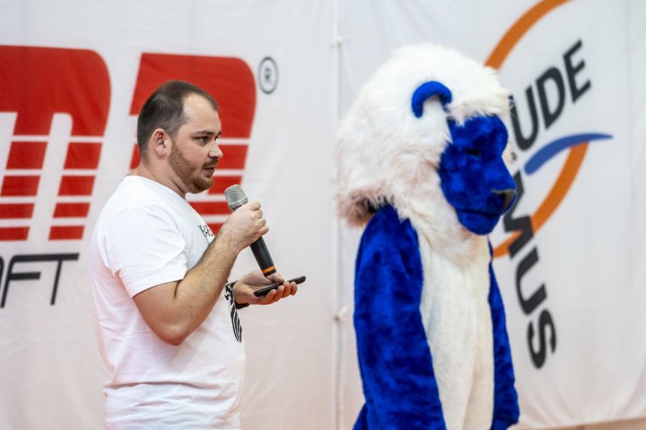 Snímek 99